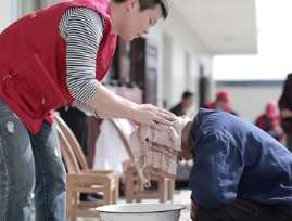 ����(x��)������(w��)�ھ���Ժ�����еđ�(y��ng)��