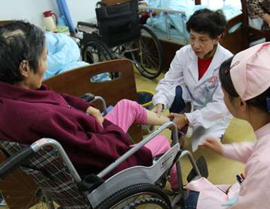 �B(y��ng)��Ժ������ôɢ�����w������